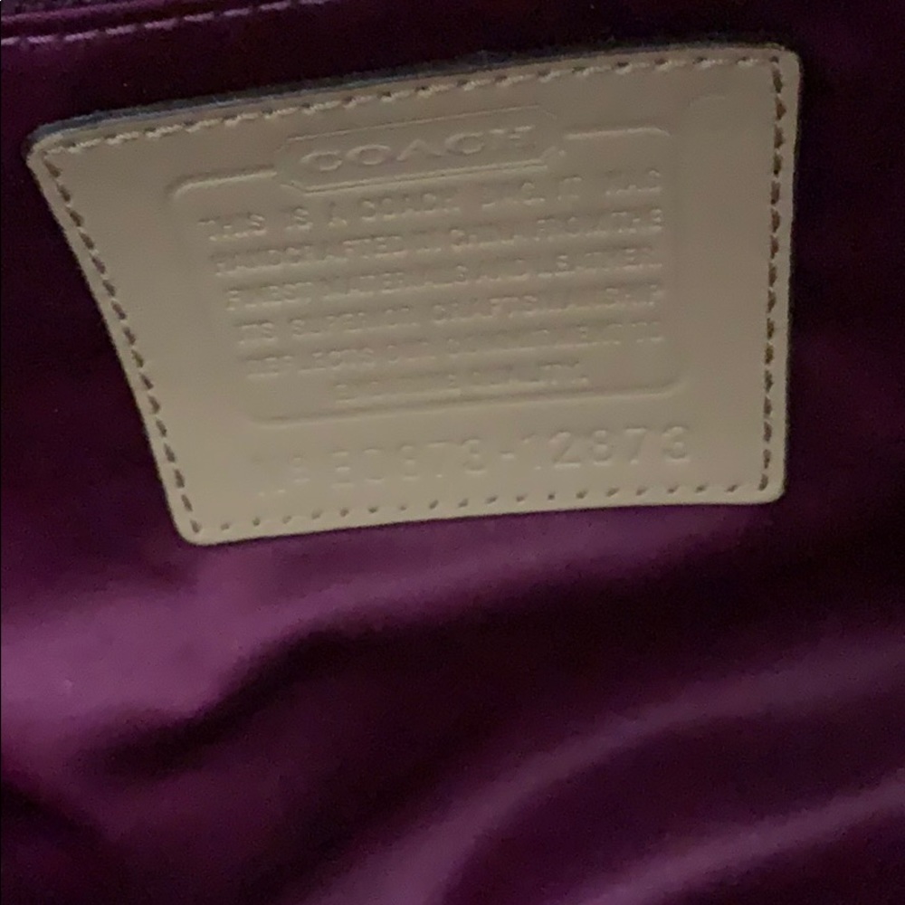 Handbag - Picture 4 of 6